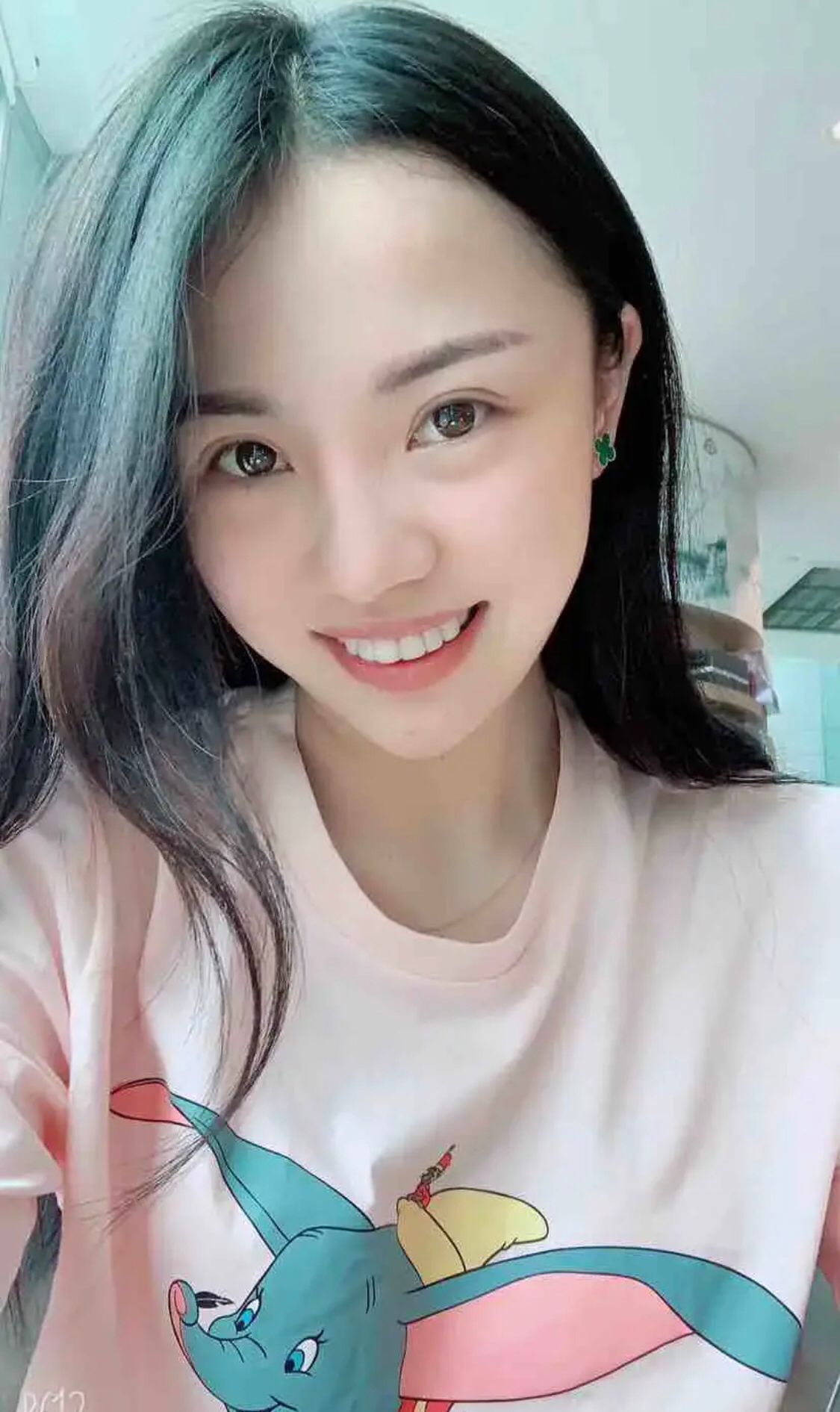 下面很紧的嫩妹一枚