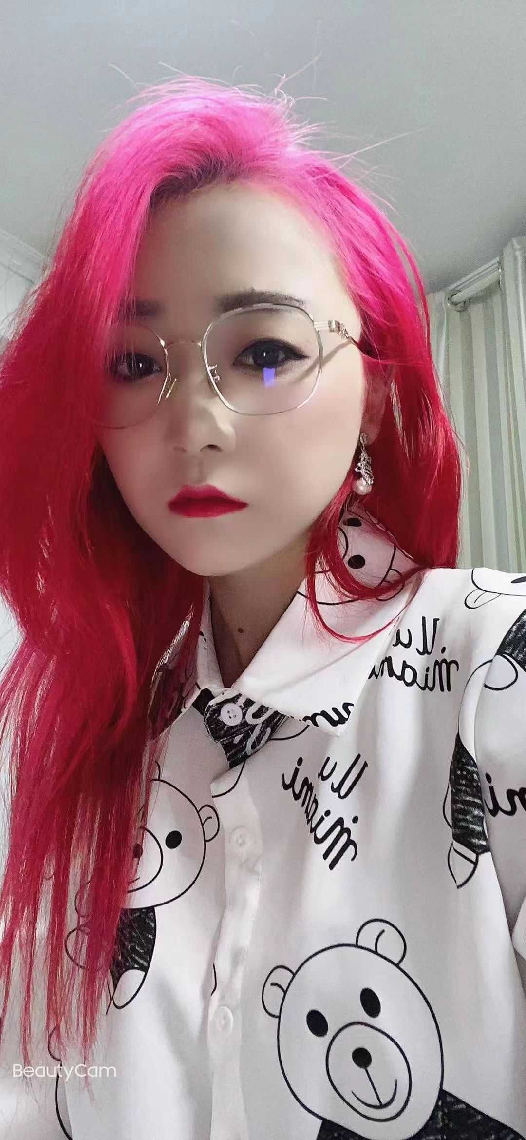 兼职红发美女小姐姐