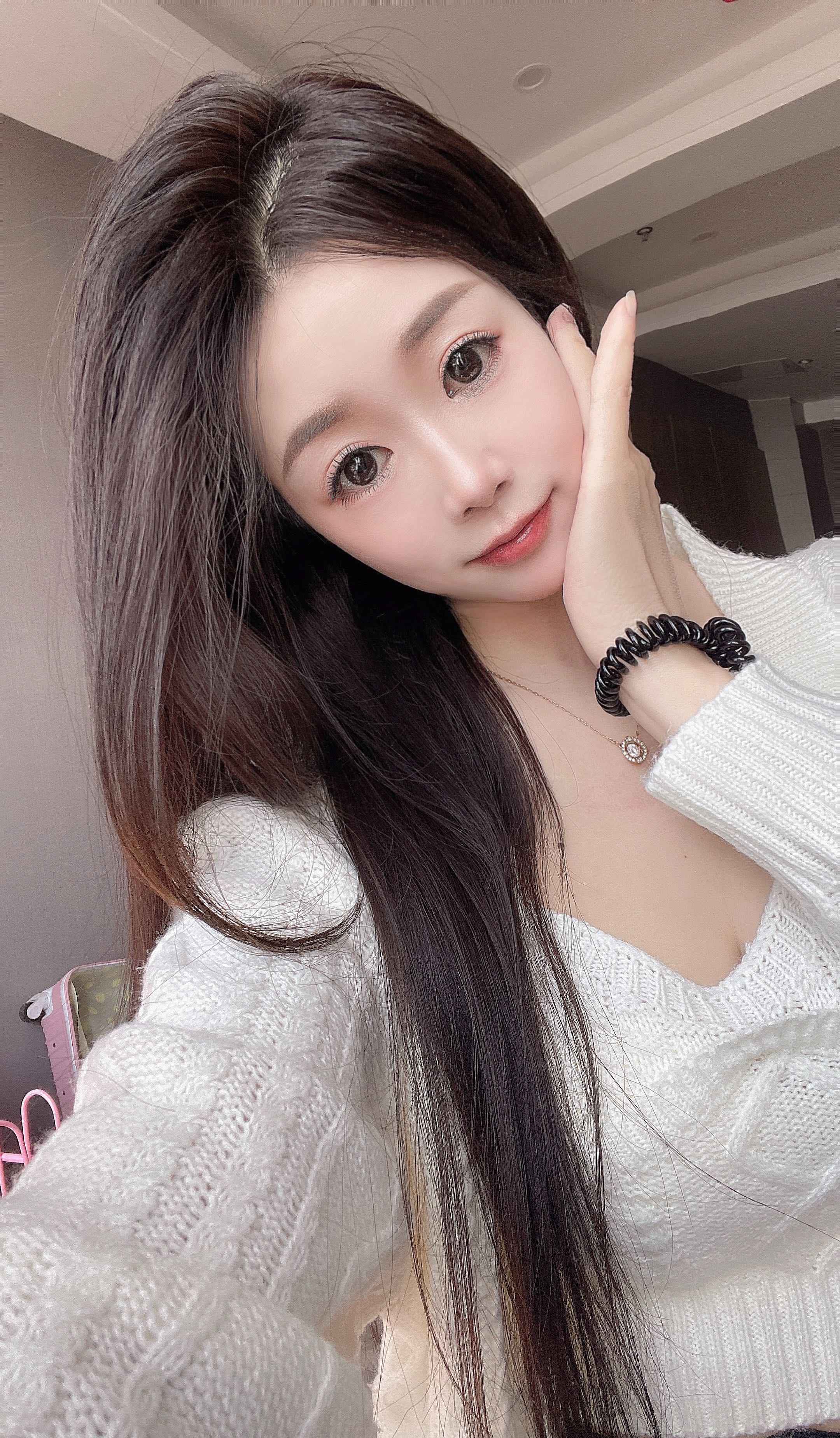 极品妹妹，想约的哥哥 可以私聊我