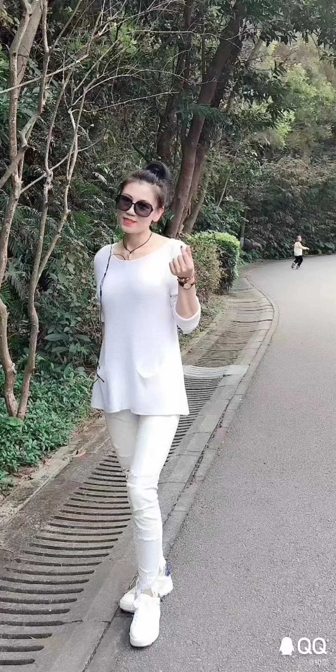 一个不错的少妇