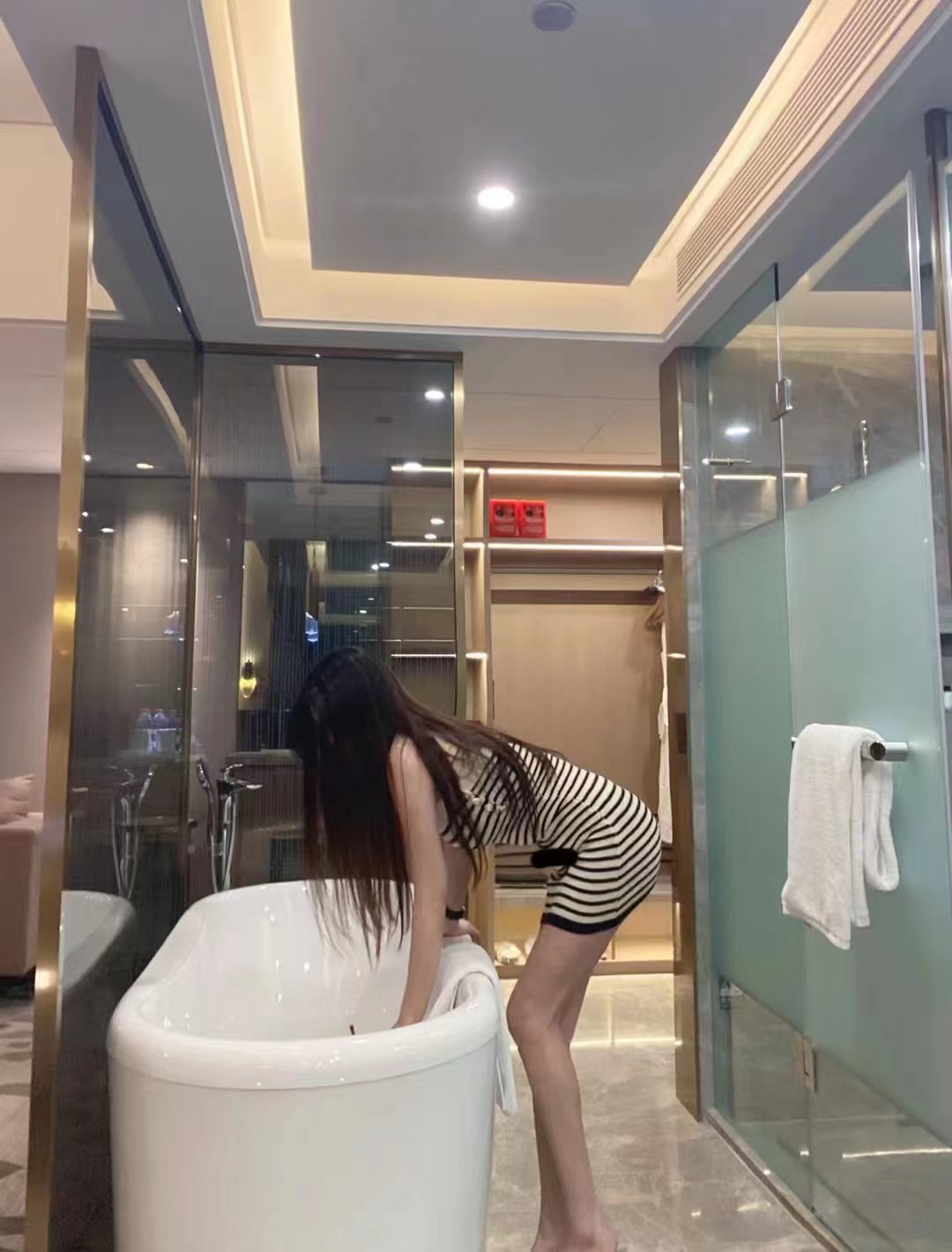 深圳南山兼职清纯少女