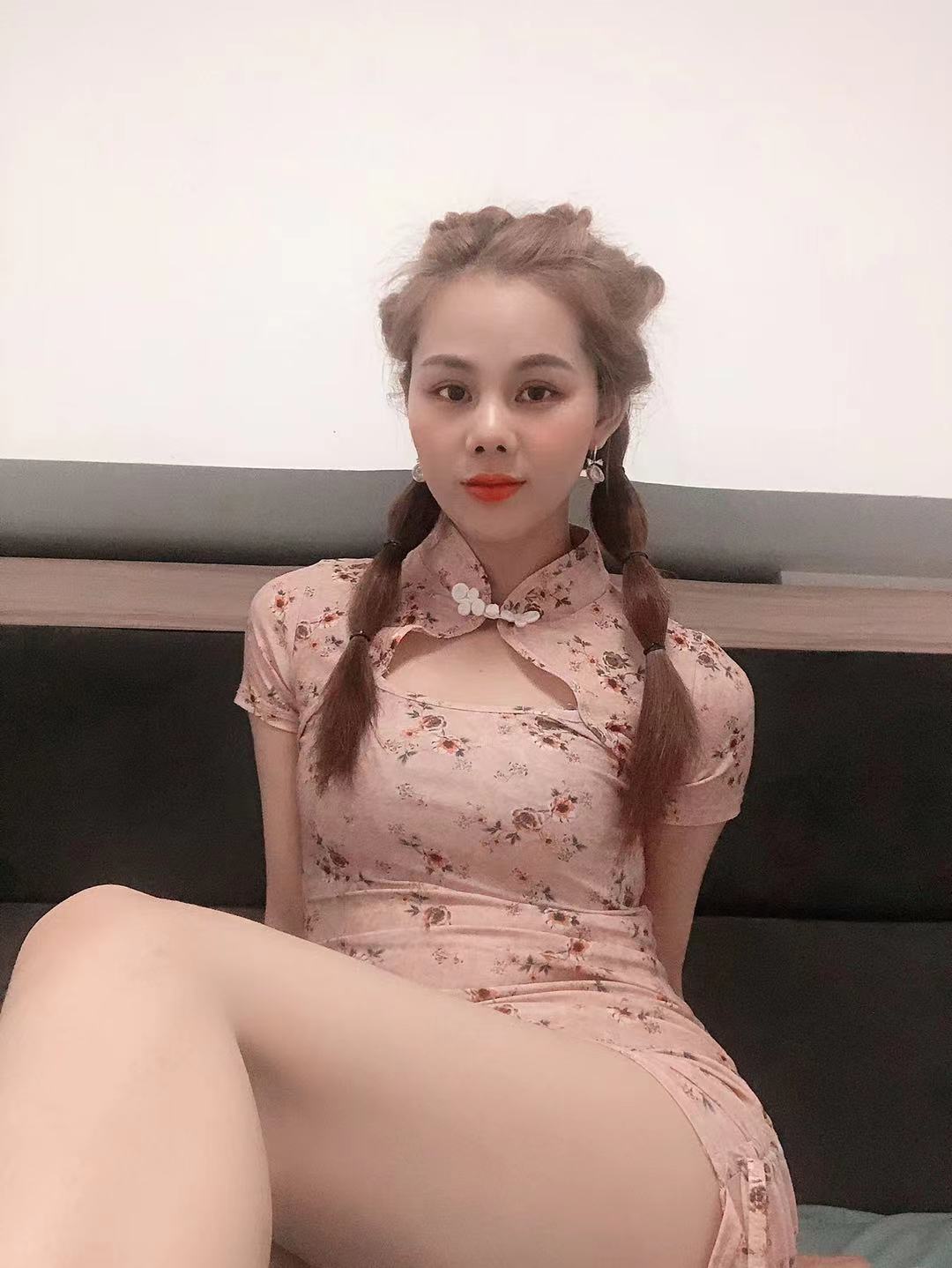 白云区嘉禾望岗地铁站性感小萍