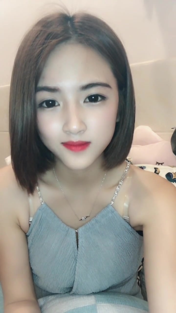 朋友分享的成都高冷妹子