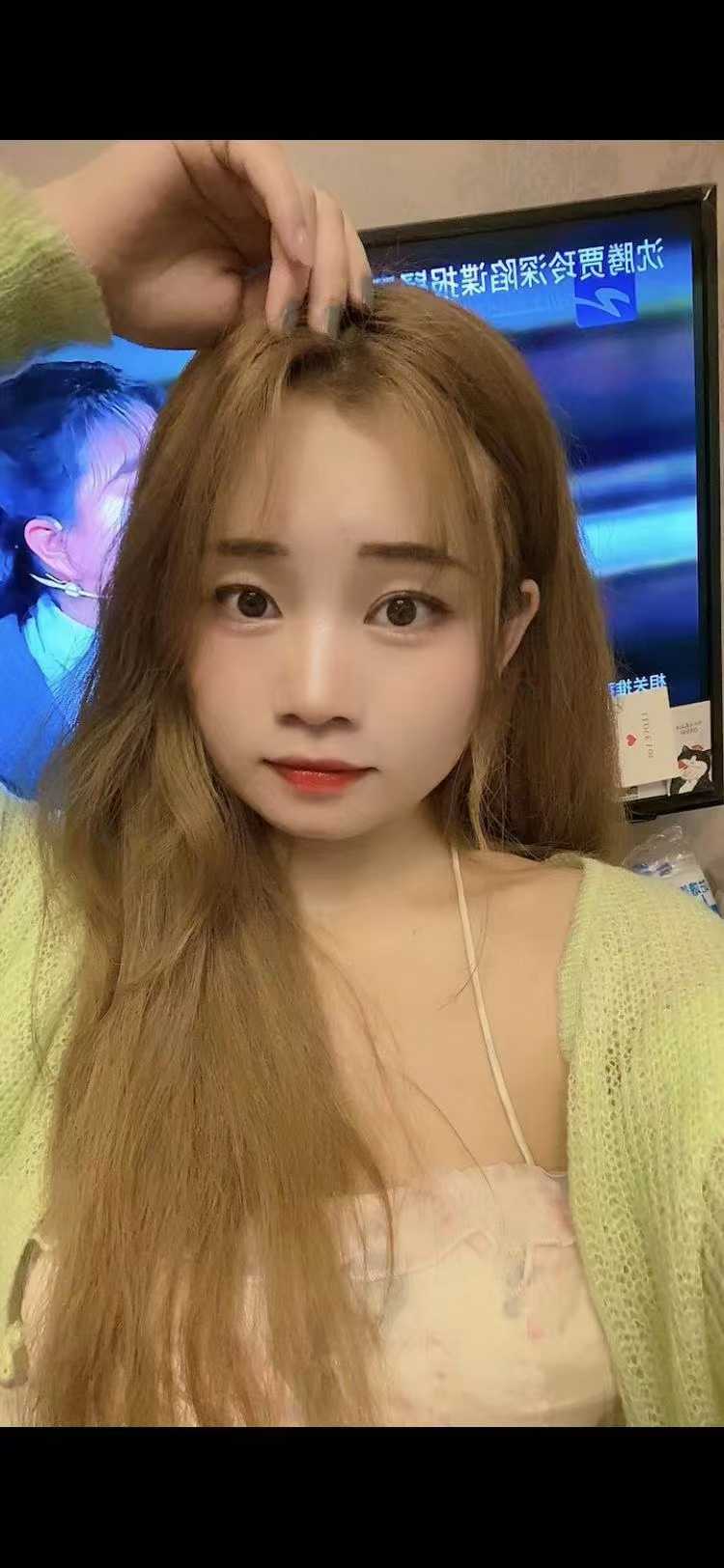 可爱温柔的小小妹妹
