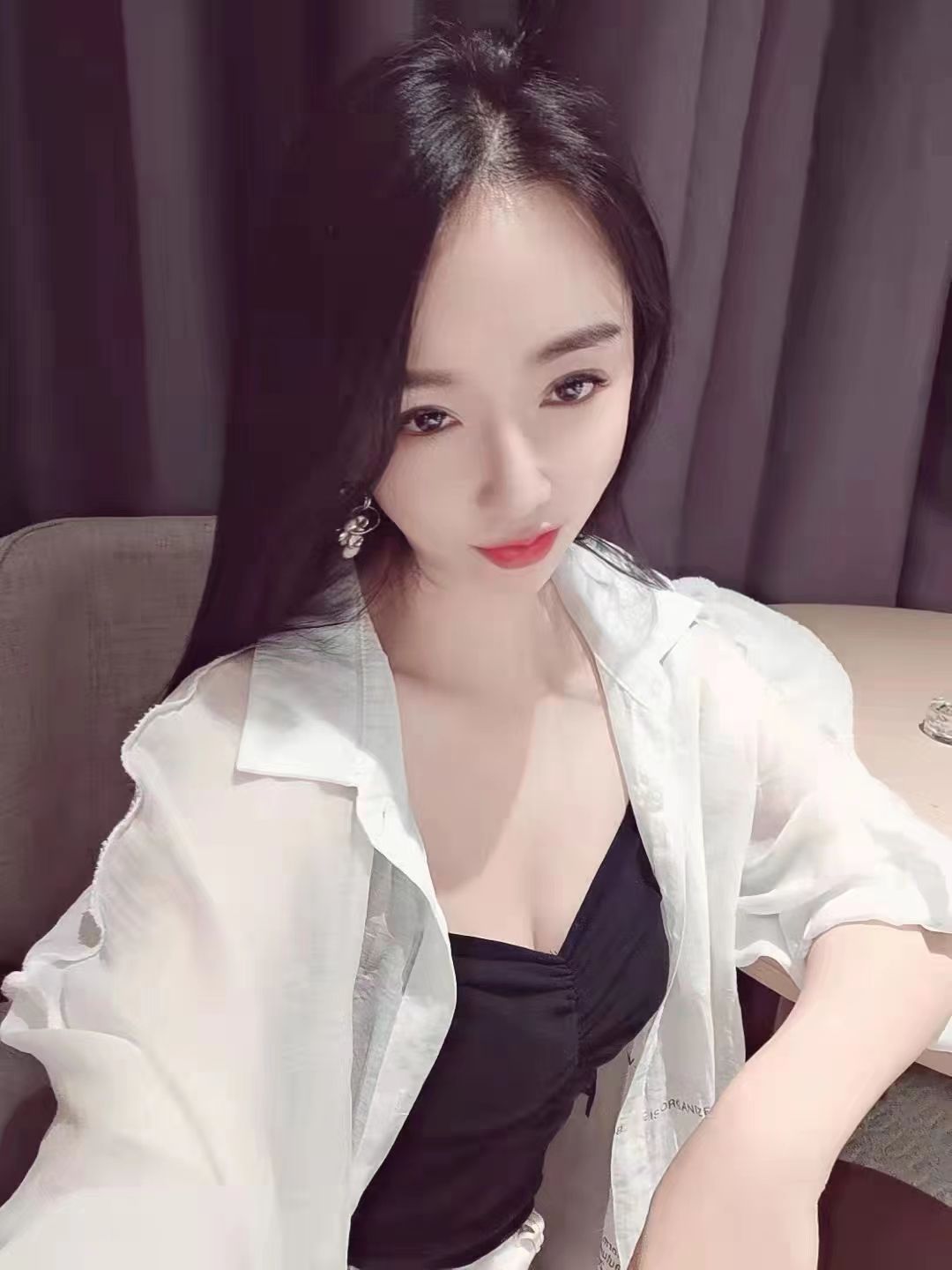 气质绝佳的少妇