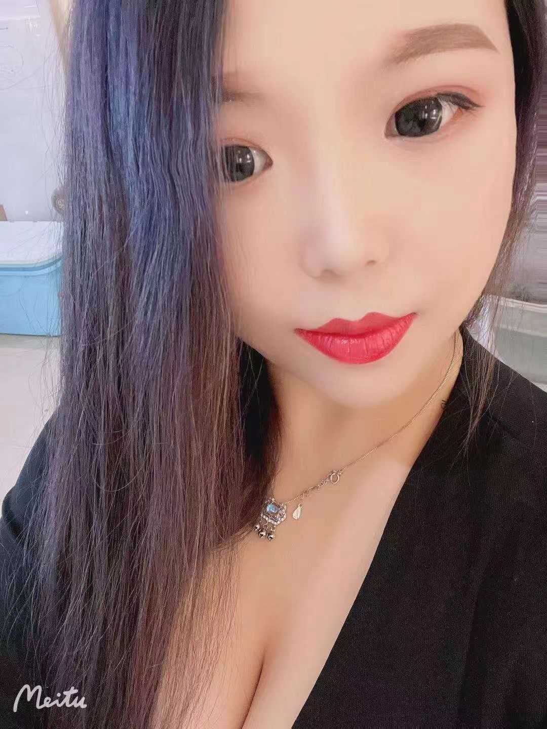 很Sao的大胸妹子