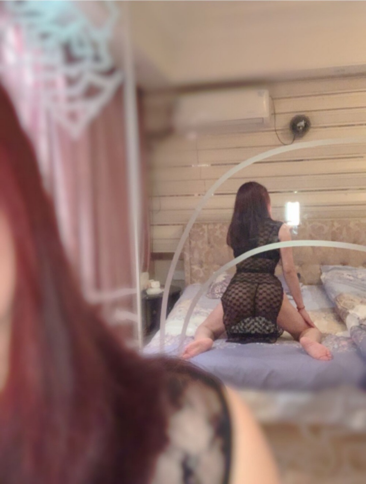 服务多多的小姐姐
