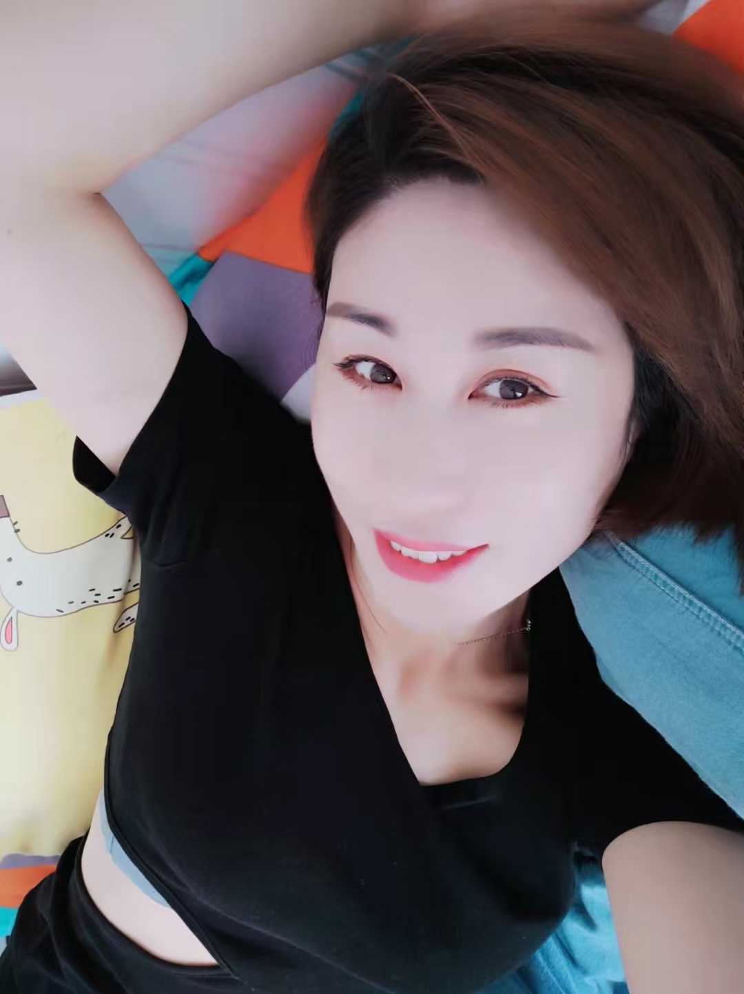 个子高，身材好的妹子