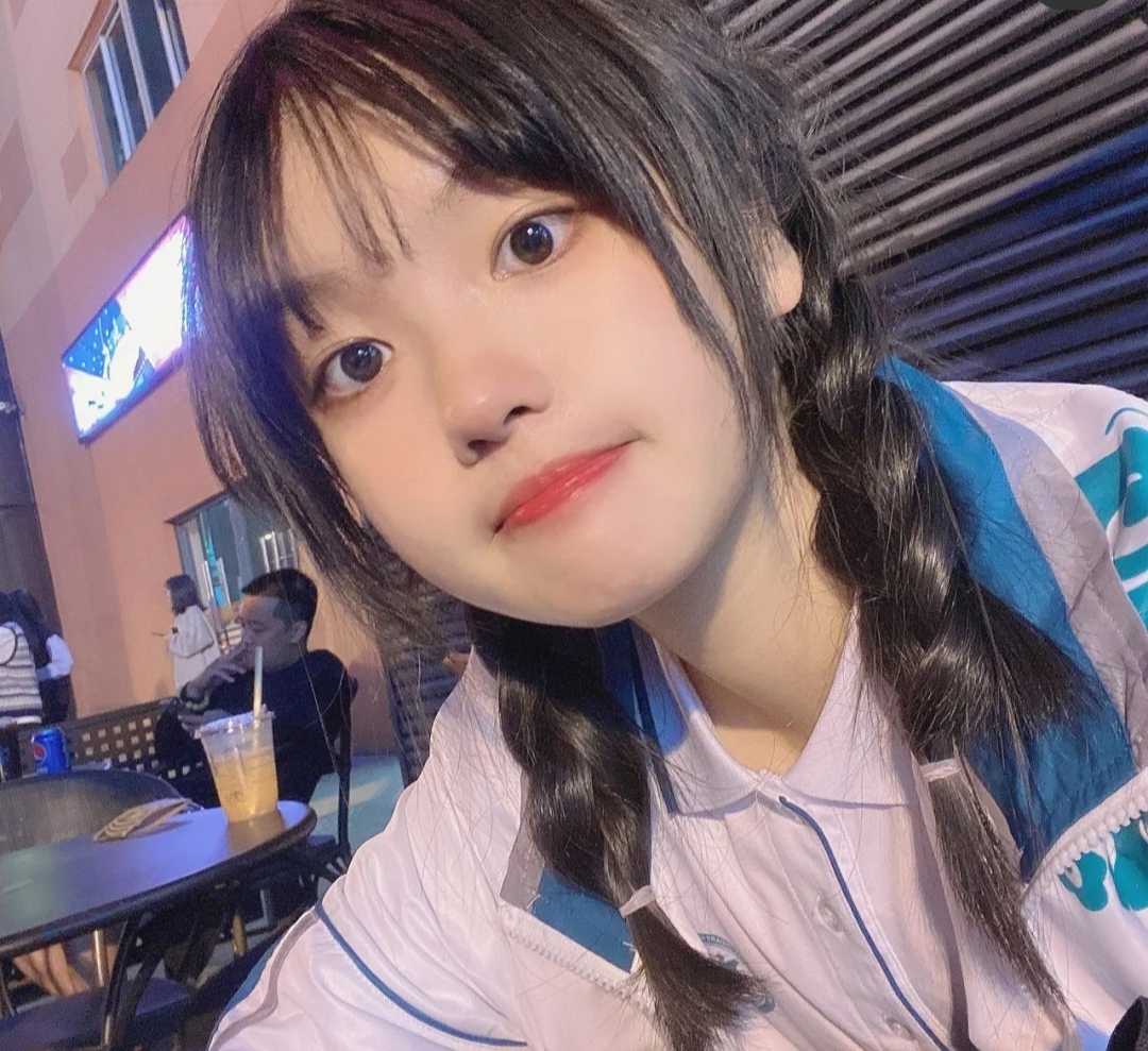 罗湖区年轻可爱小妹妹