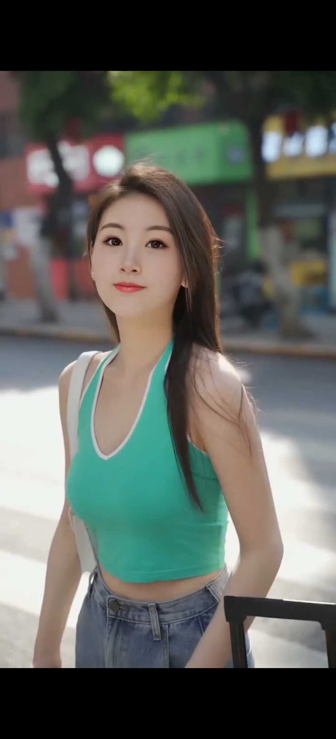 徐东保利城可盐可甜真实美女