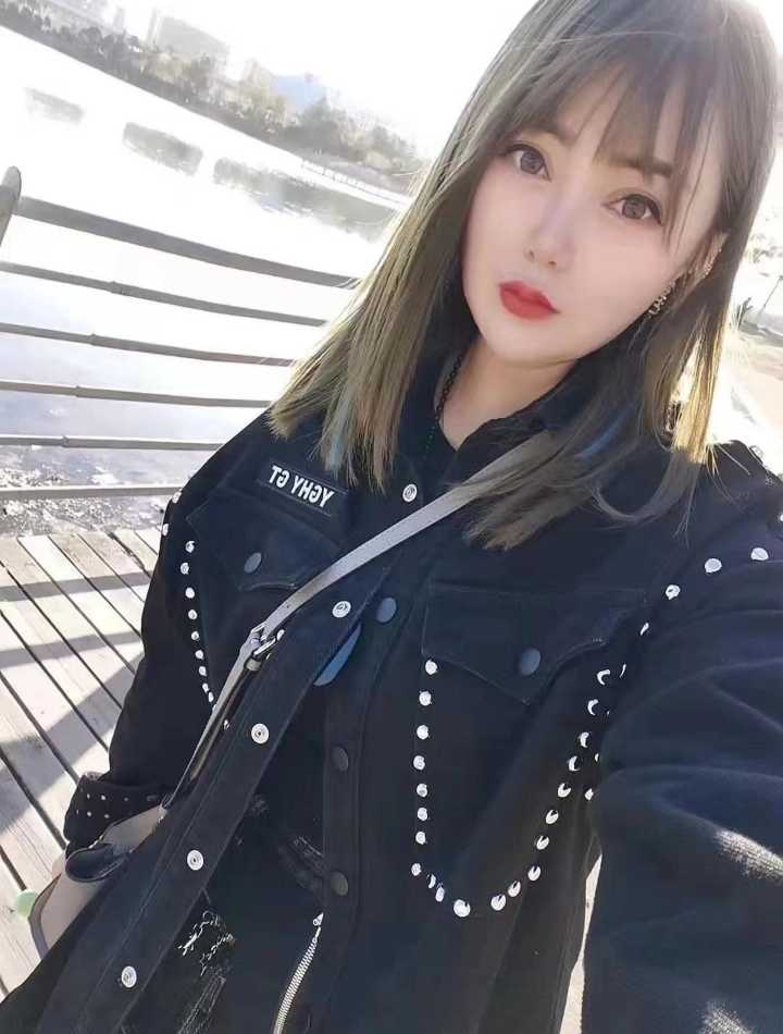 非常主动的小姐姐