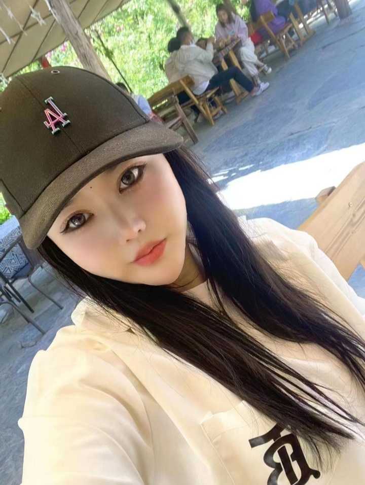 服务多，很主动的妹子