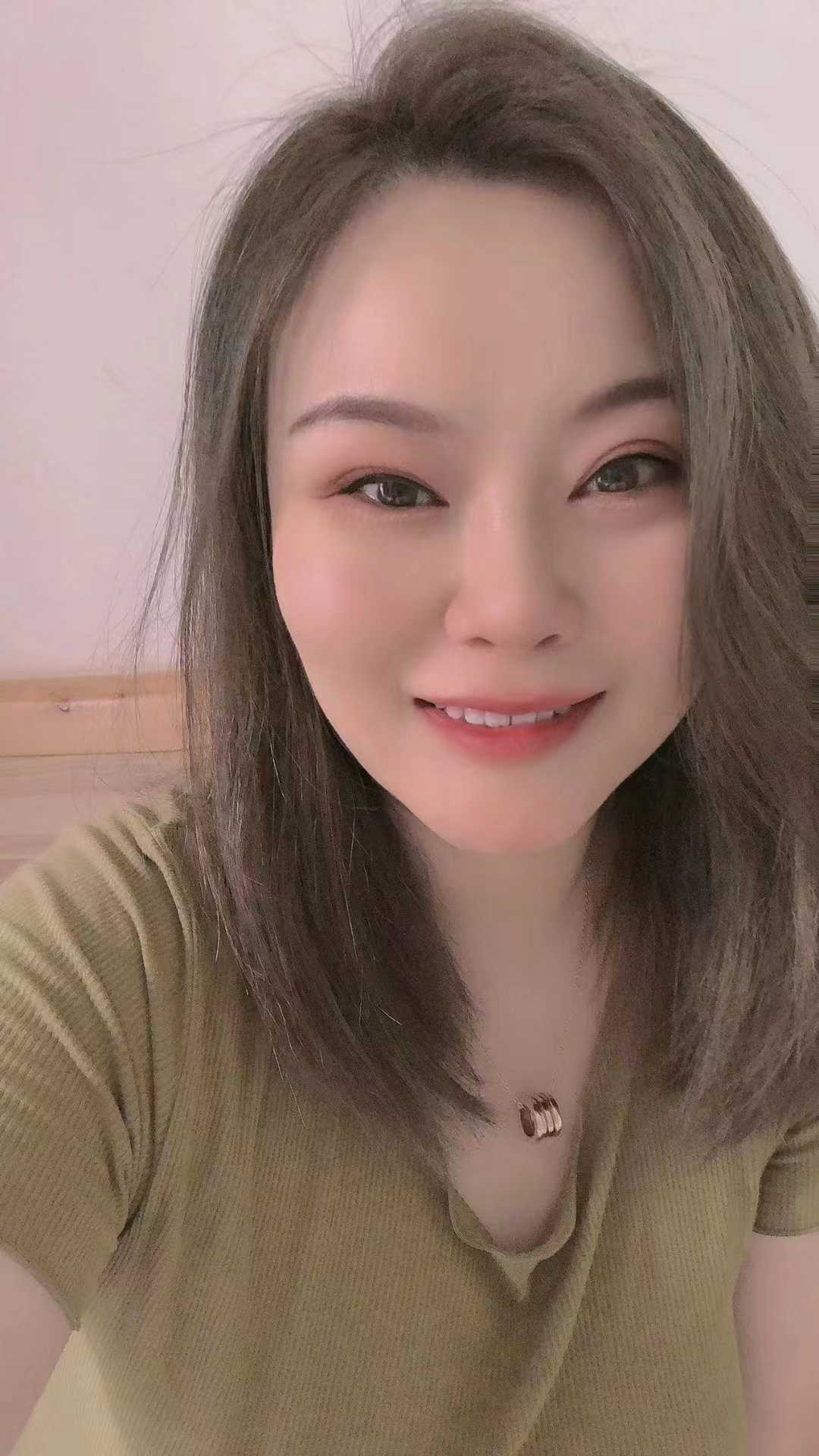 深圳南山区大胸美女田恬