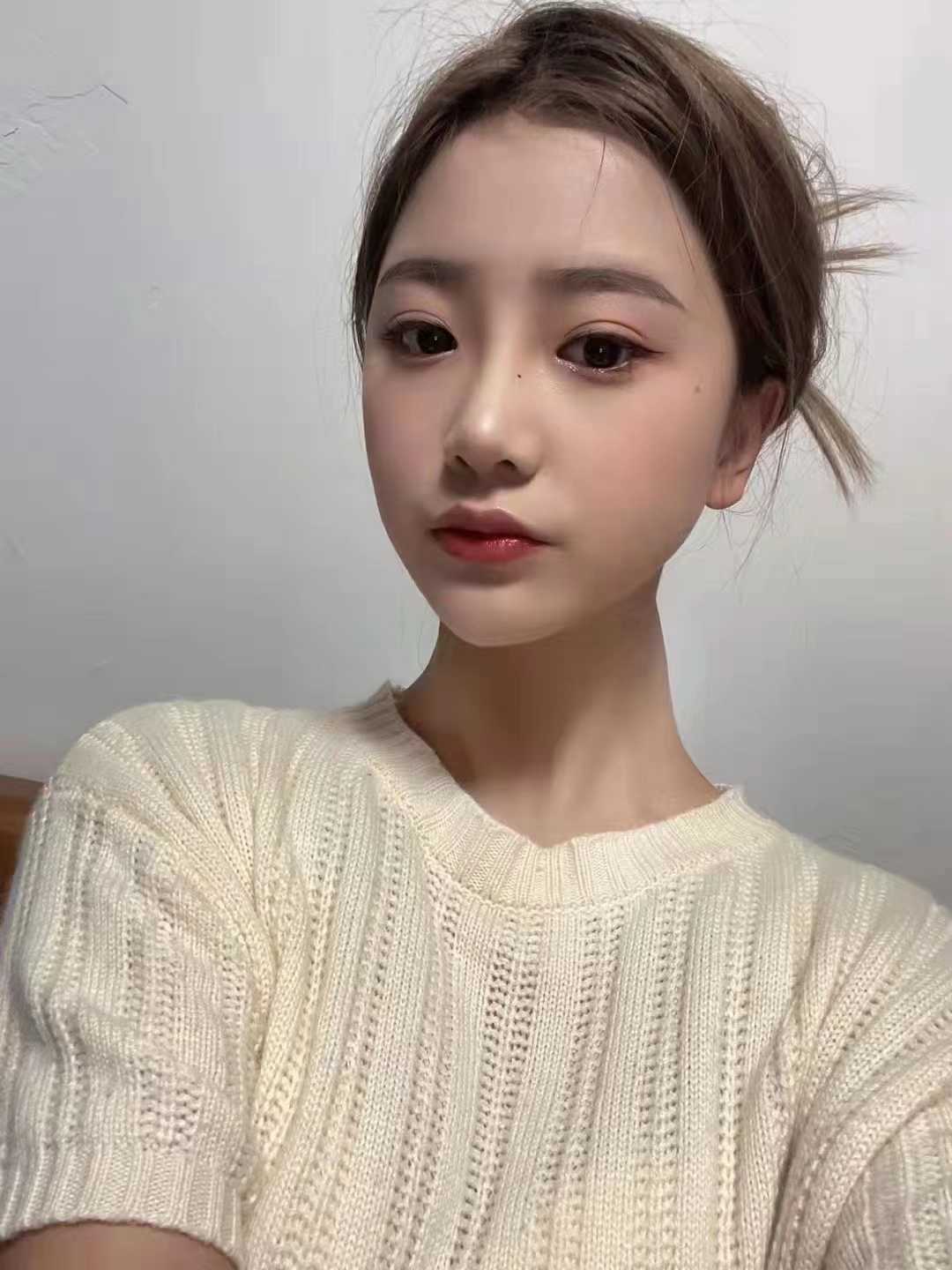 漂亮的很Sao的妹子