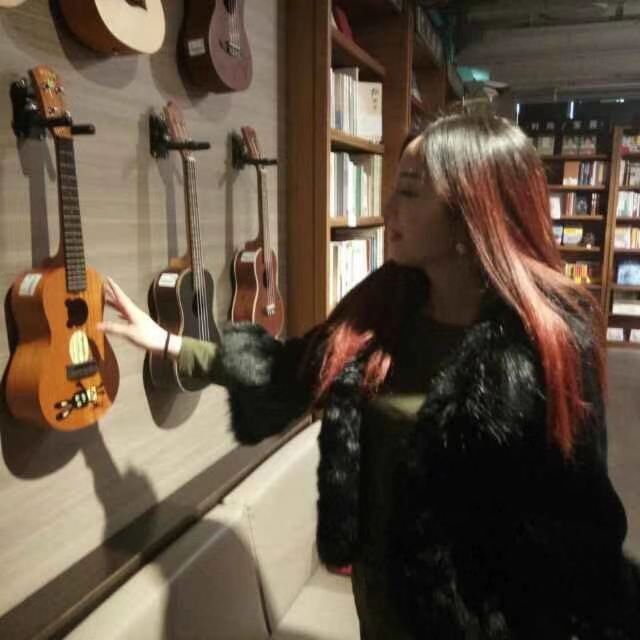 少妇玩的开，放的开，也是曾经的一姐