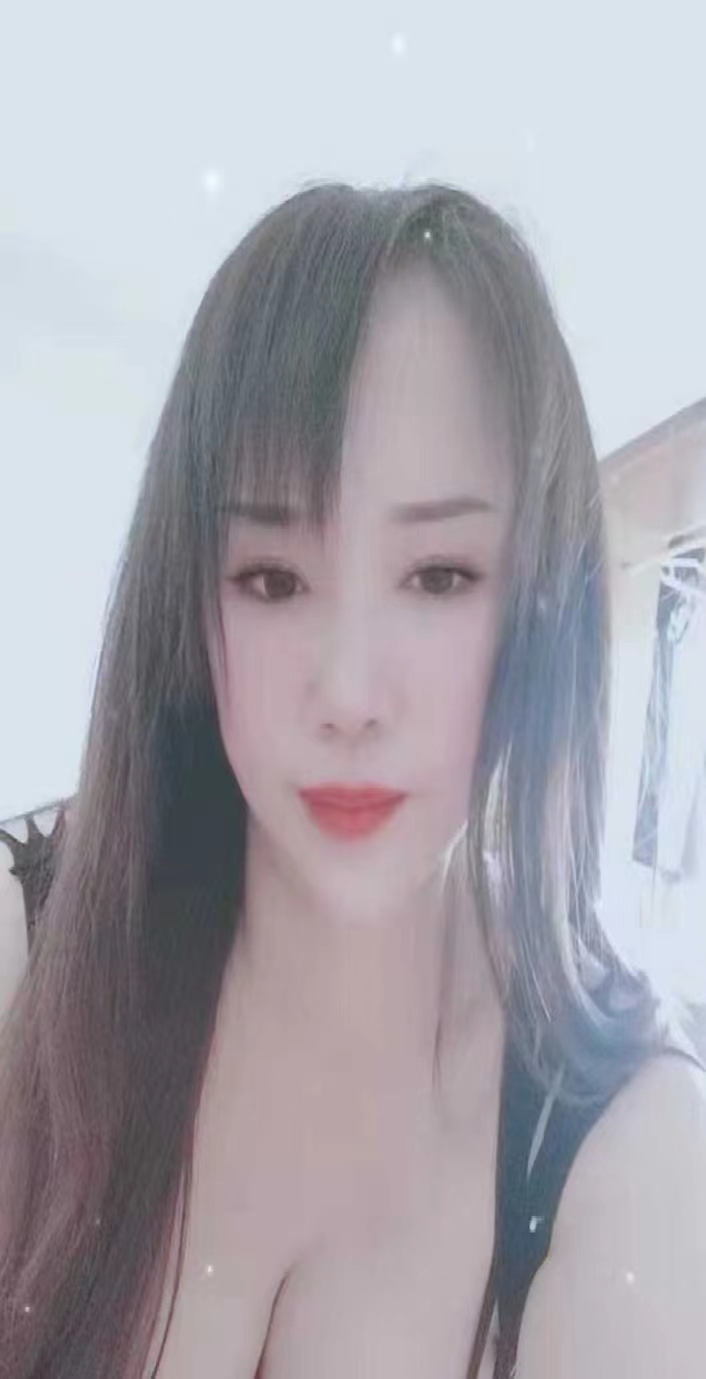 胸大服务好的少妇