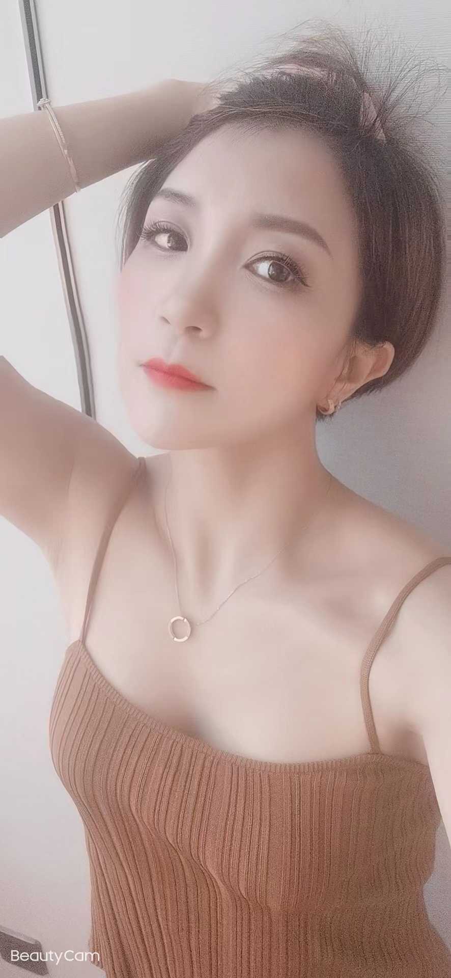 余杭区气质短发兼职少妇