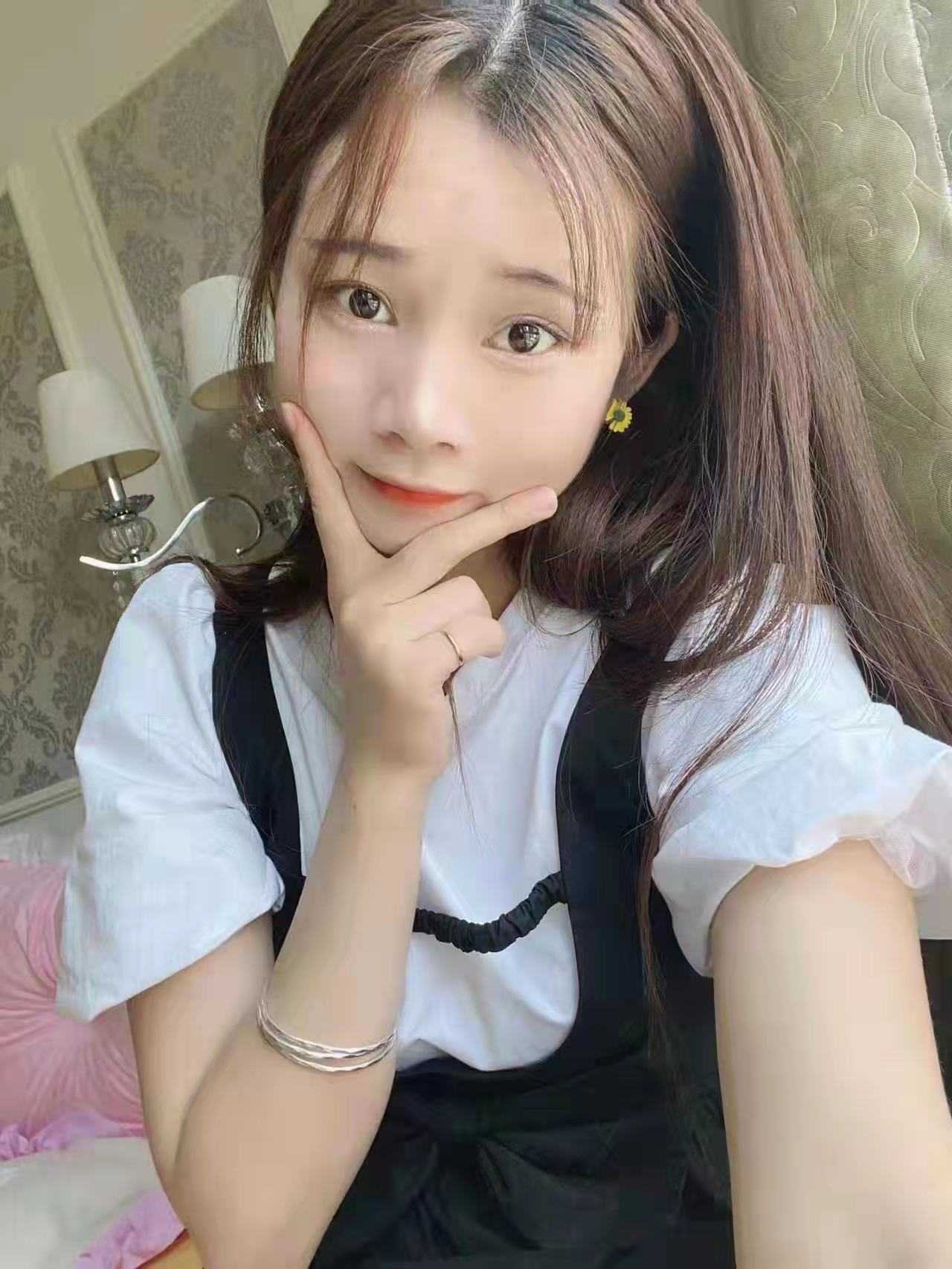 可爱乖巧服务好的妹子