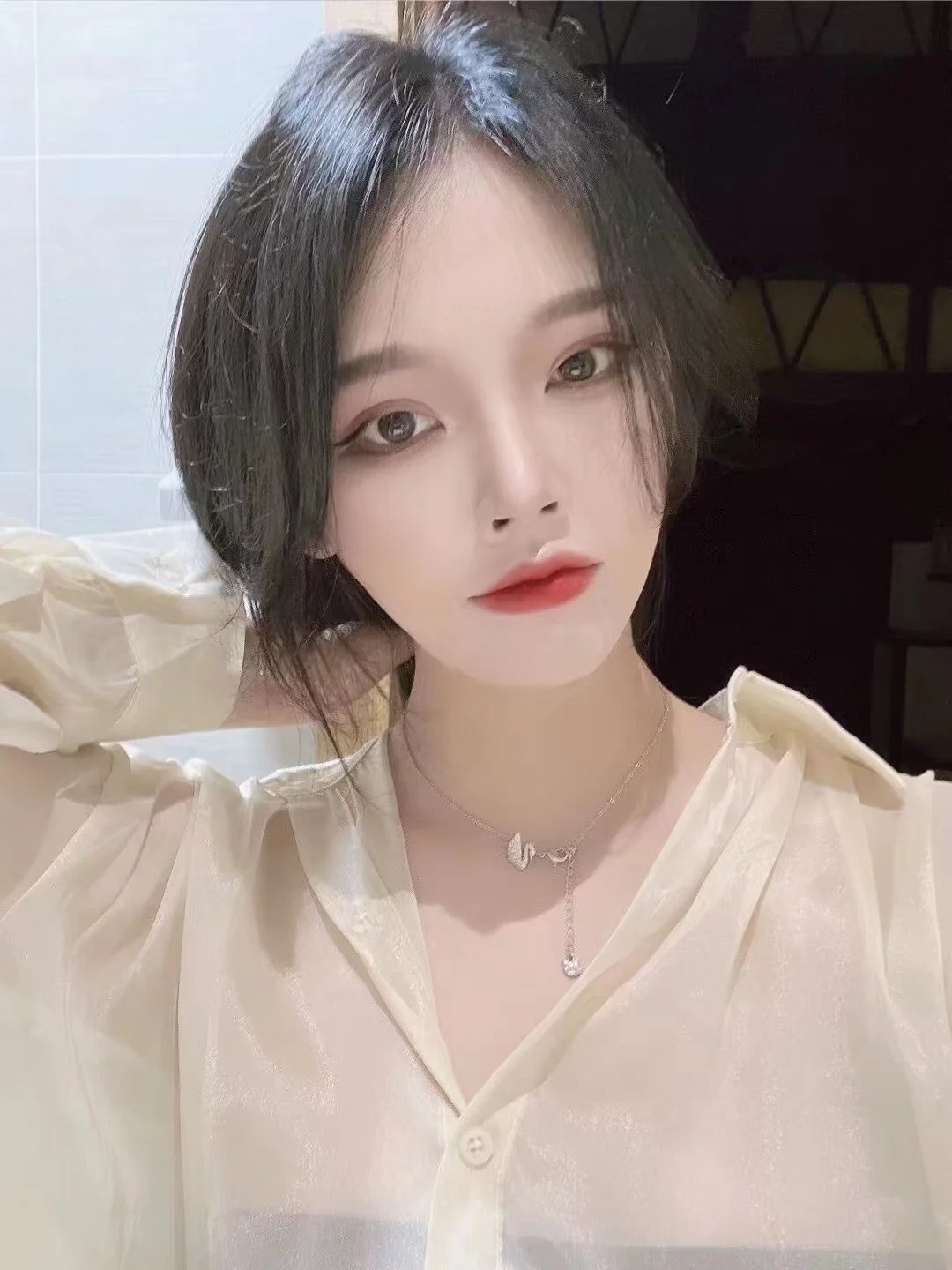 未央人图一致jk小美女