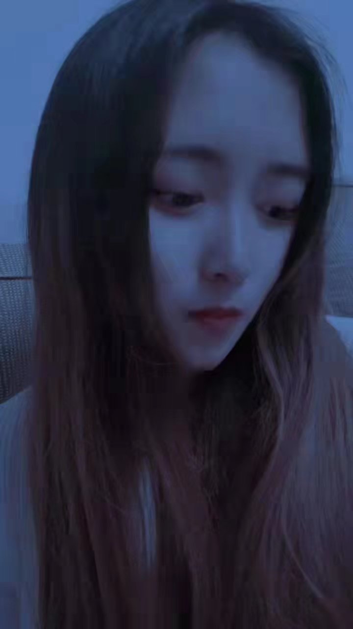 很主动的小妹妹