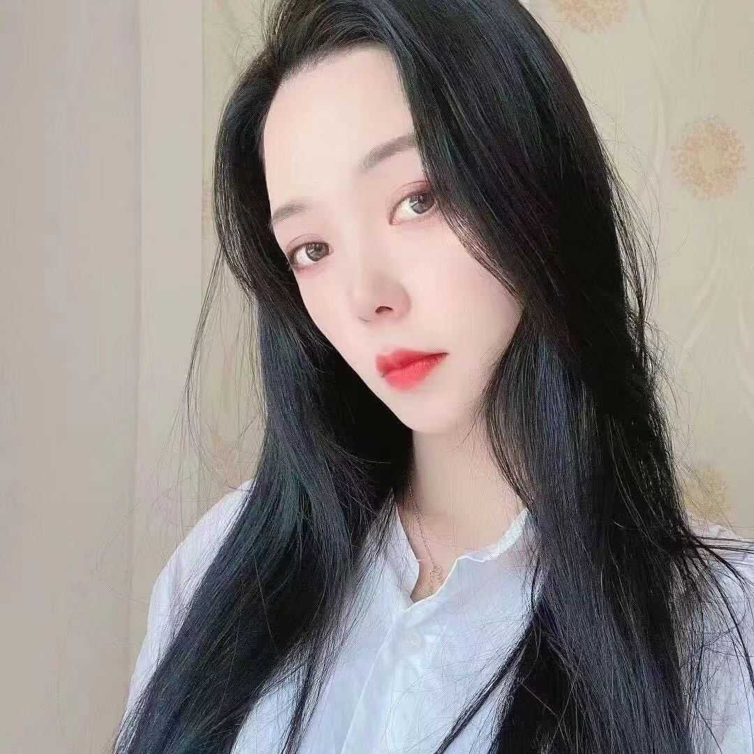 漂亮大方，身材好，性感妹妹