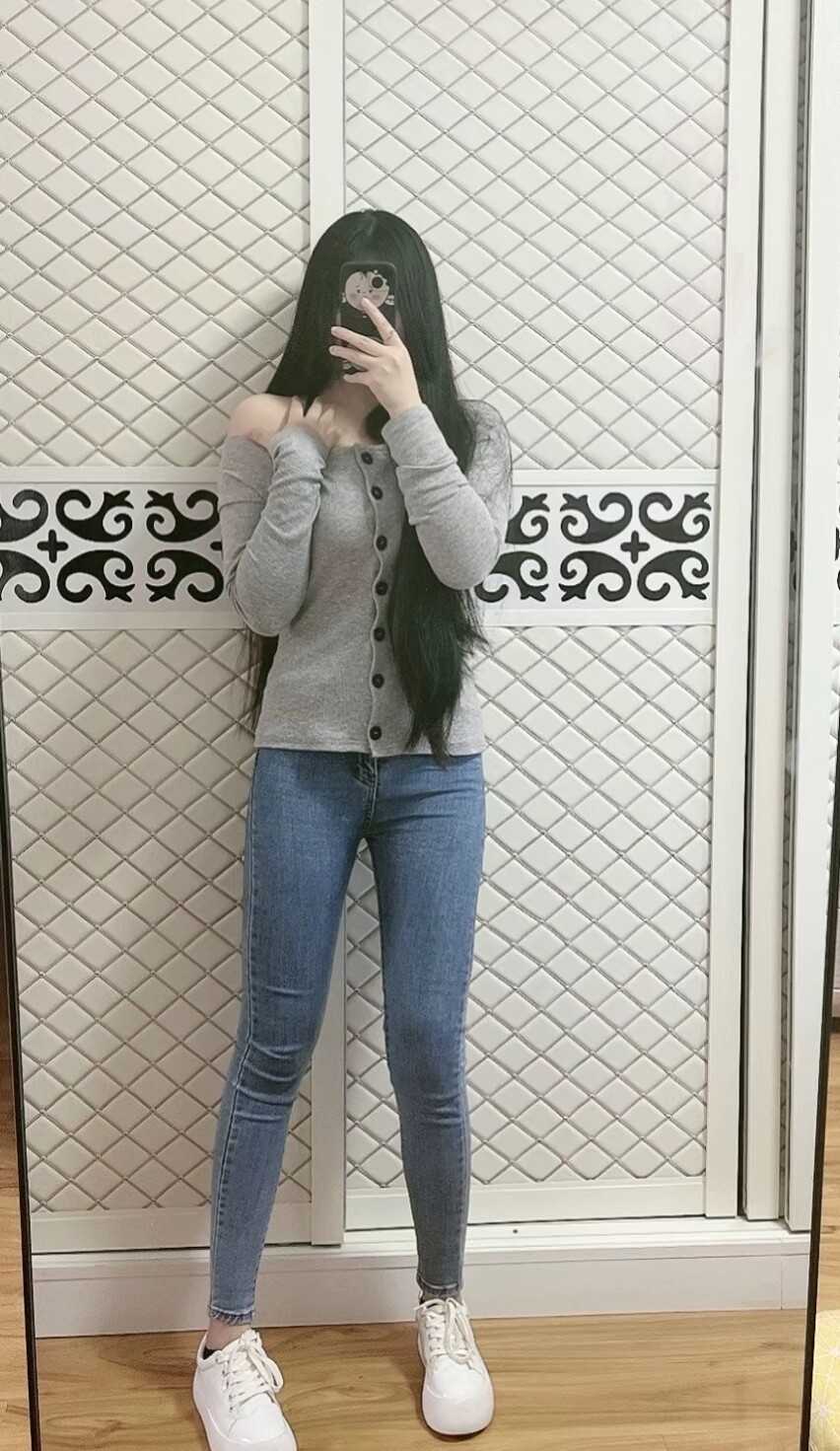 年龄小 性感的妹子