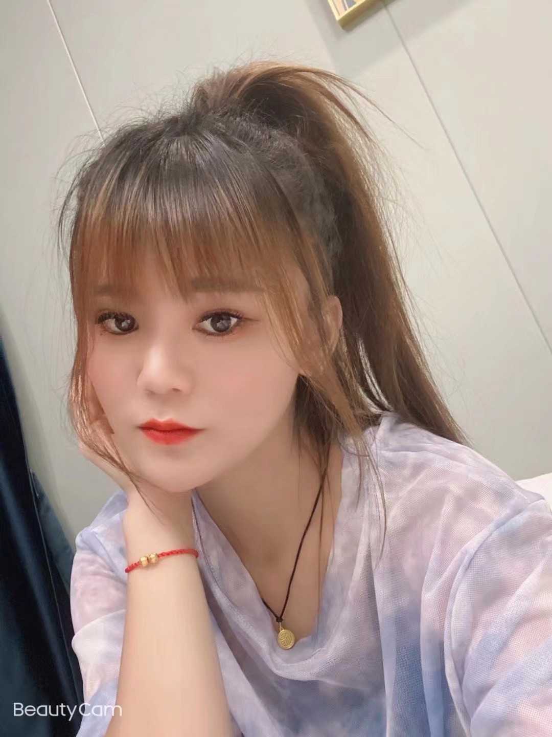 闵行奶糖，嫩嫩的妹子