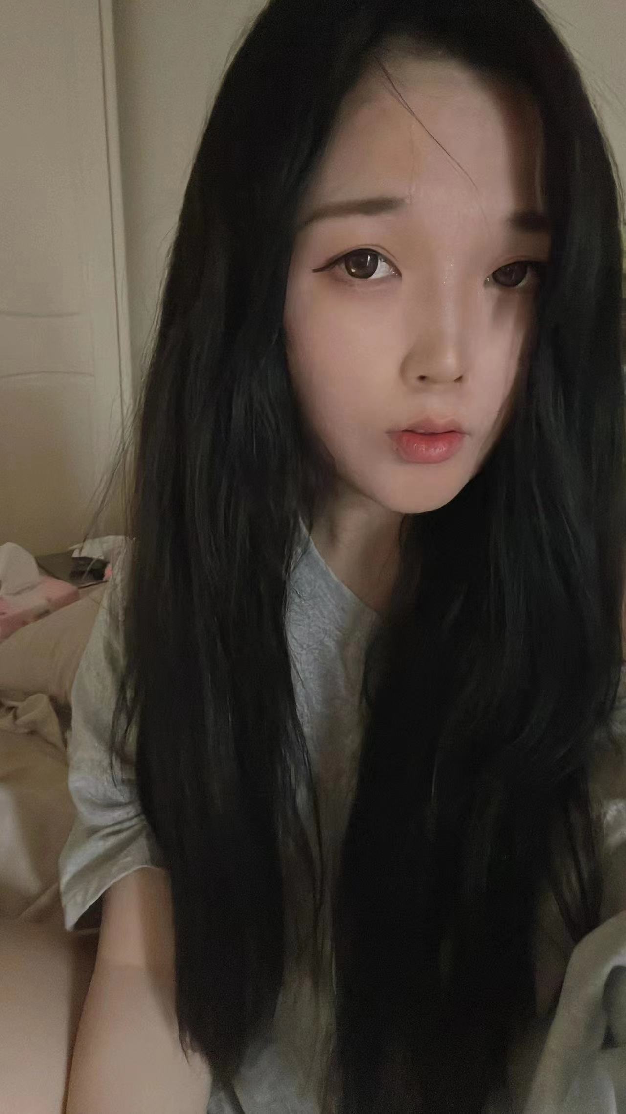 长得很清纯的女神呀