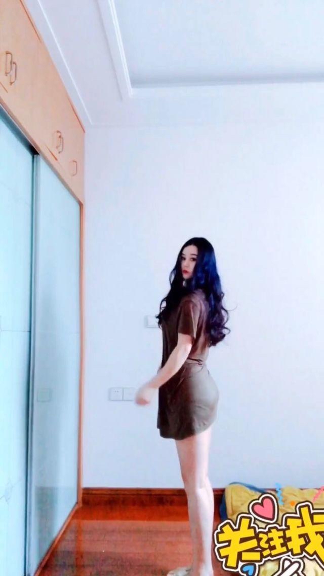 渝北性感漂亮的兼职小妹