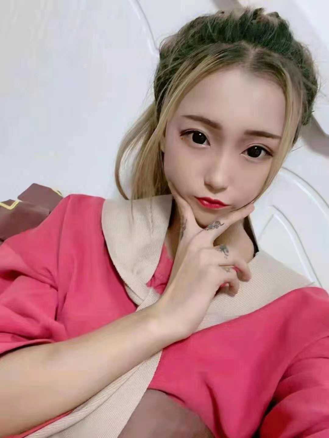 风Sao的纹身小妹儿