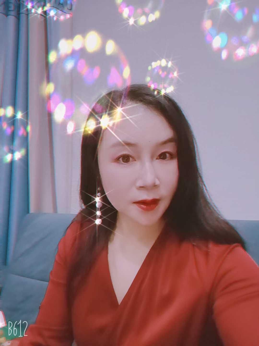 平江新城-大白奶兼职少妇