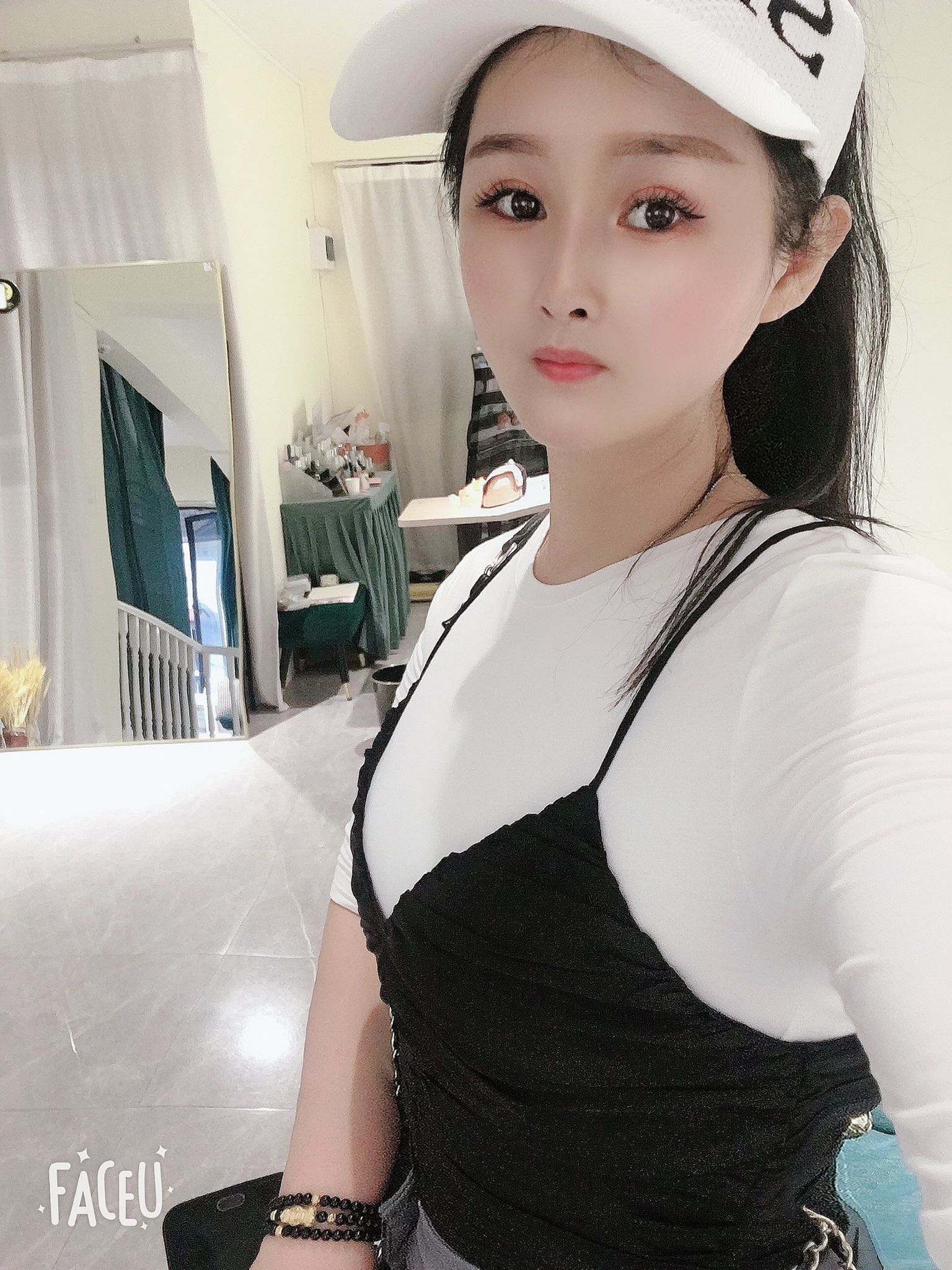 抚媚妖娆，温柔大方