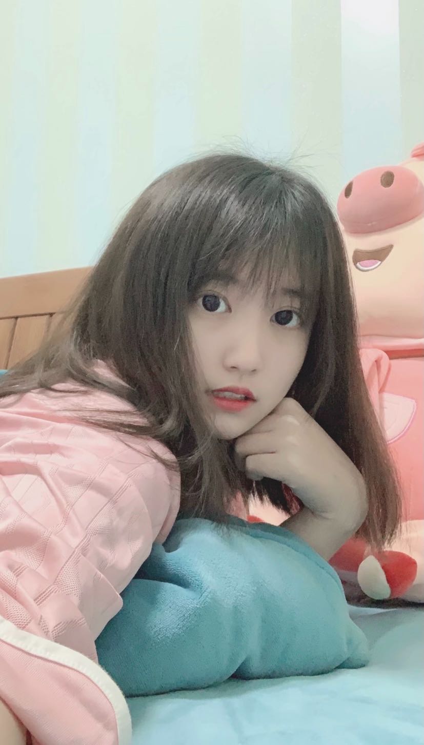 白虎小萝莉兼职小妹