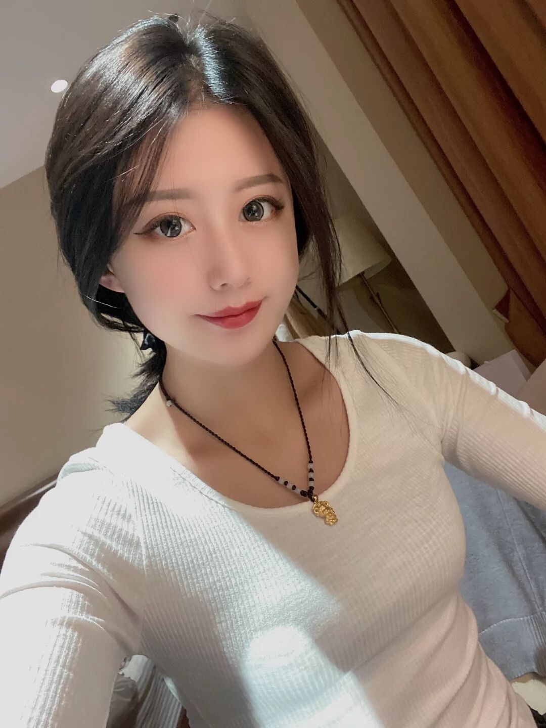 各种姿势很主动的妹子