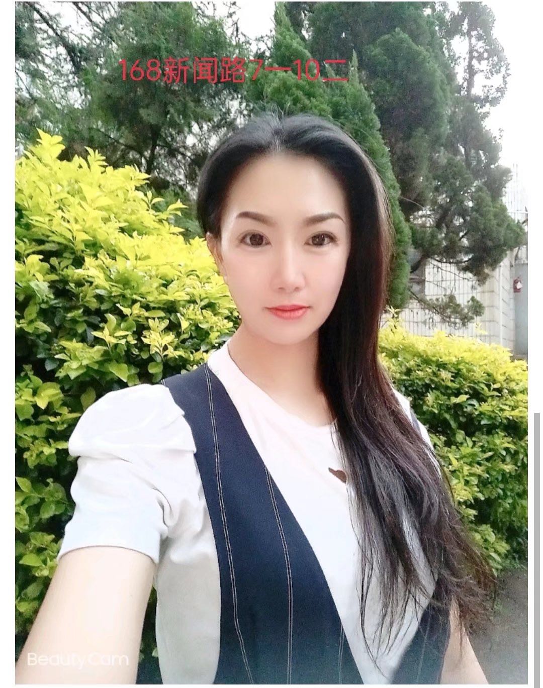 新闻路优雅漂亮小姐姐