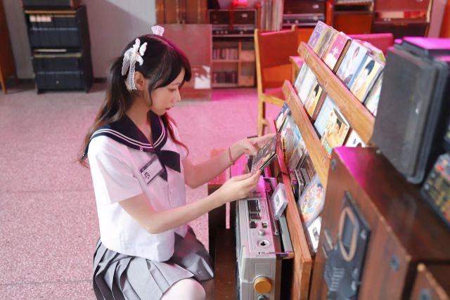 五里墩00后长腿妹妹