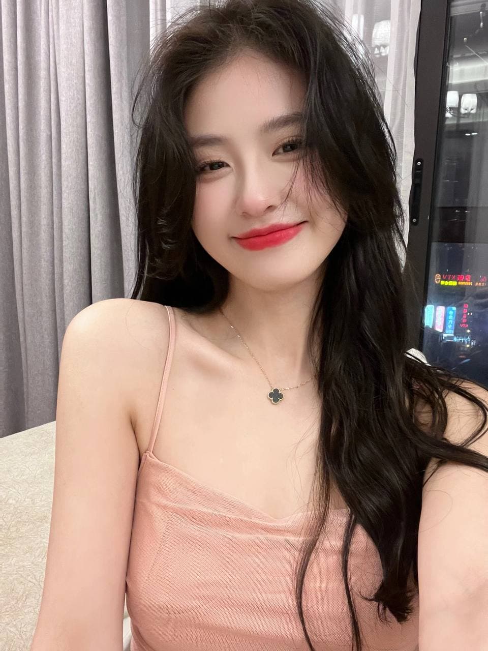 长沙兼职小嫩模思思，机会难得赶紧拿捏