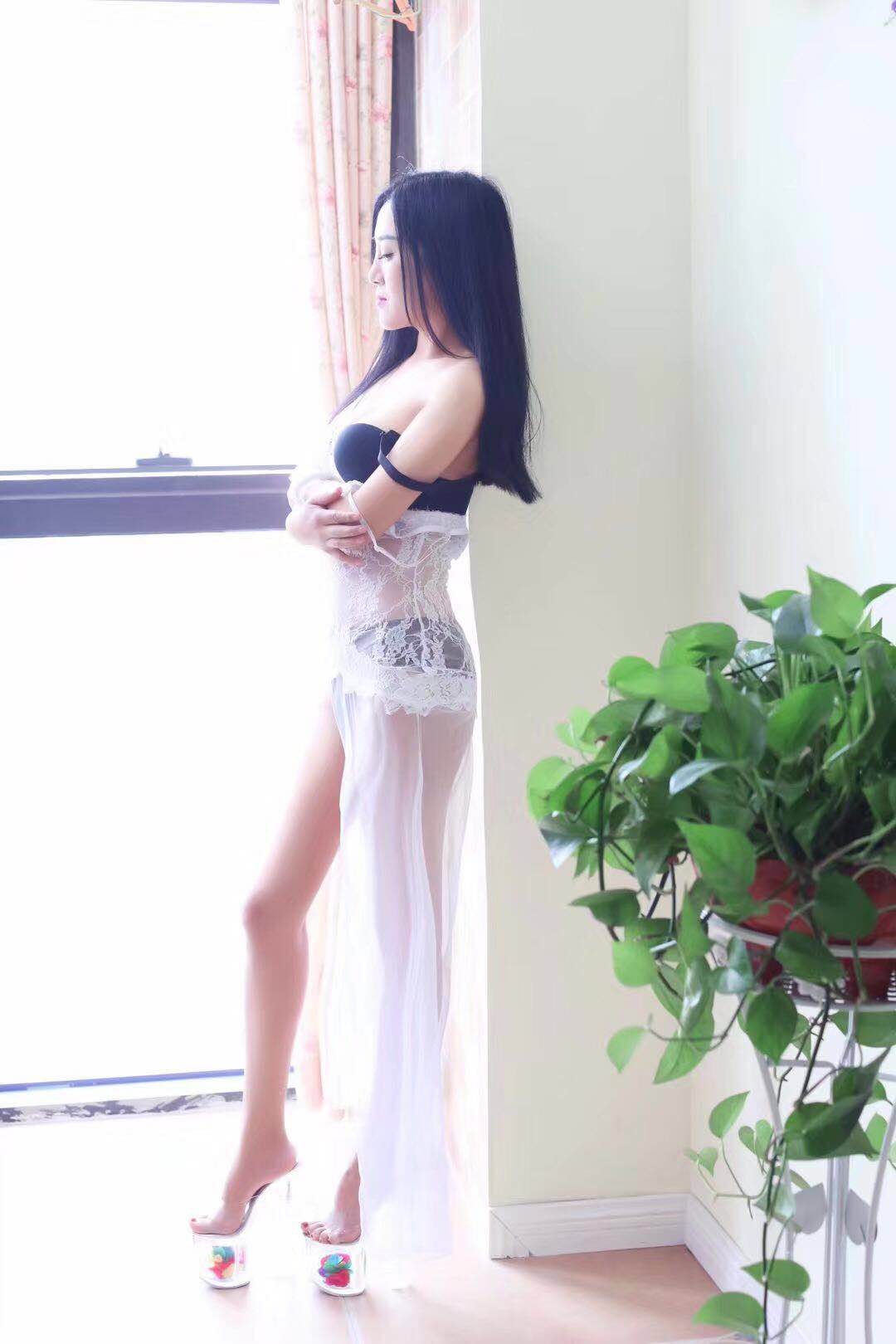 验证，妹子很多，还可就近安排