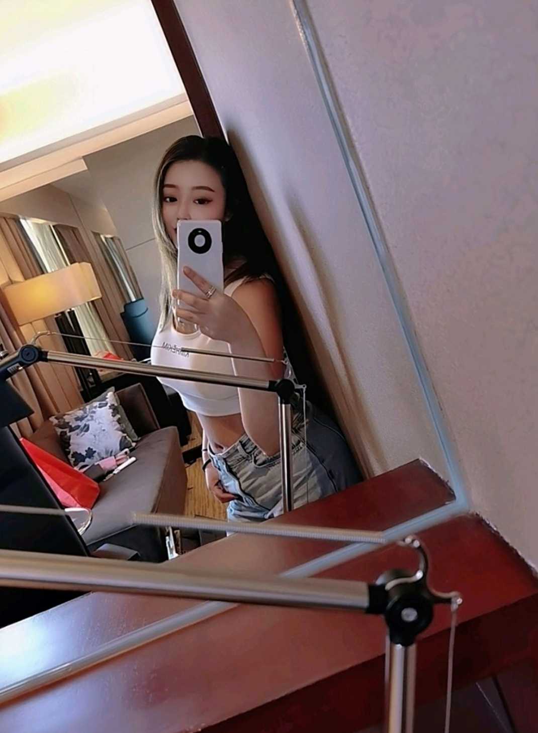 乌鲁木齐舌功一流的小妖精