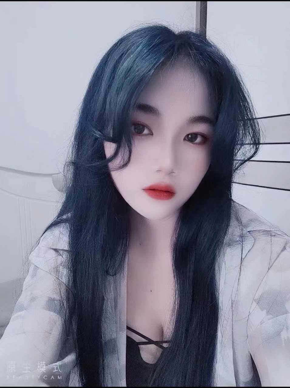 一个吴江万亚附近的19岁嫩妹