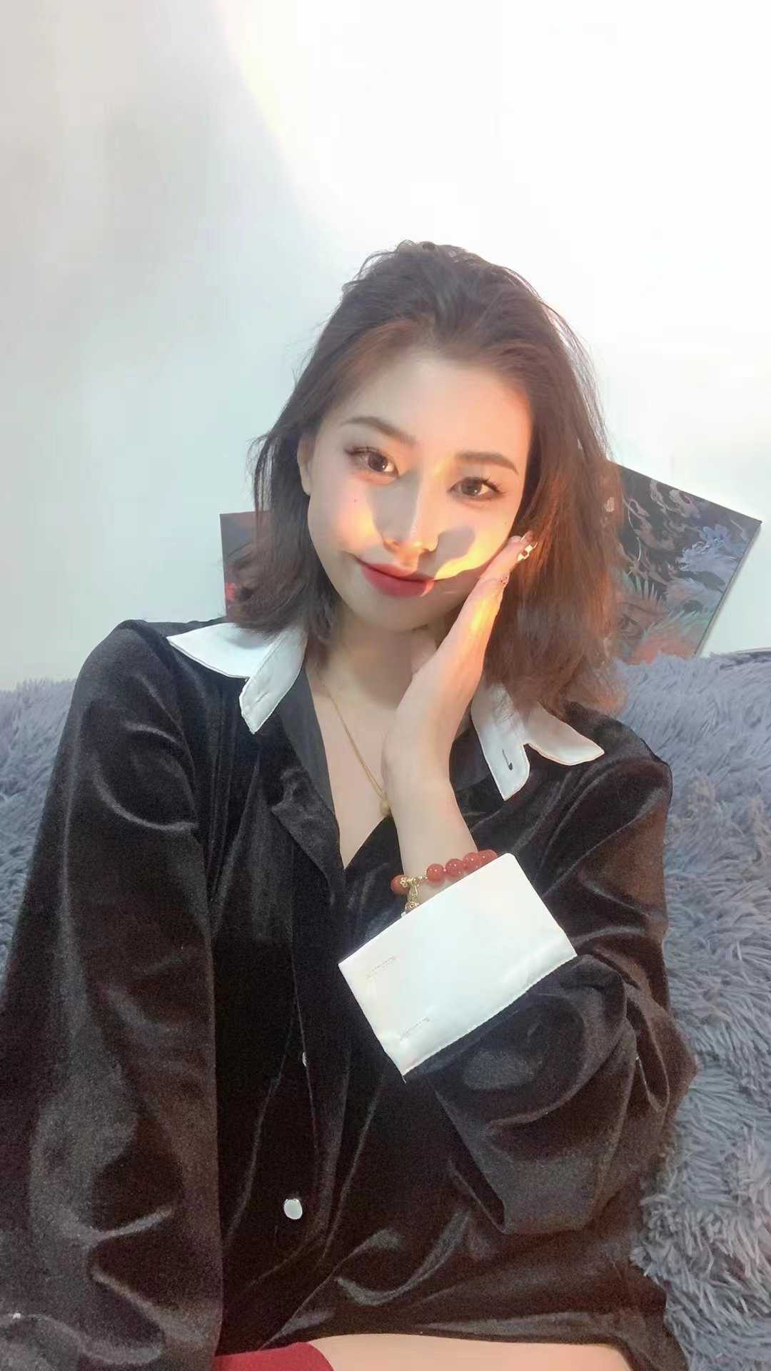 闵行区漂亮的长腿妹子