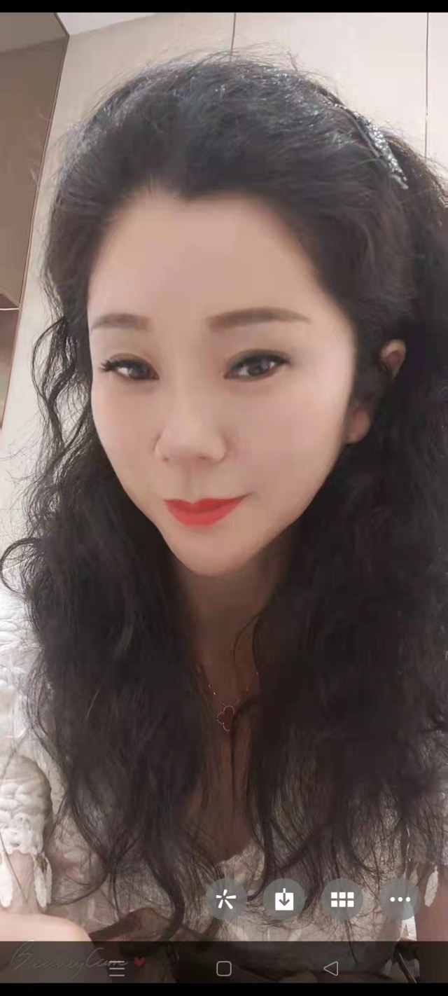 价格适中的风sao兼职少妇