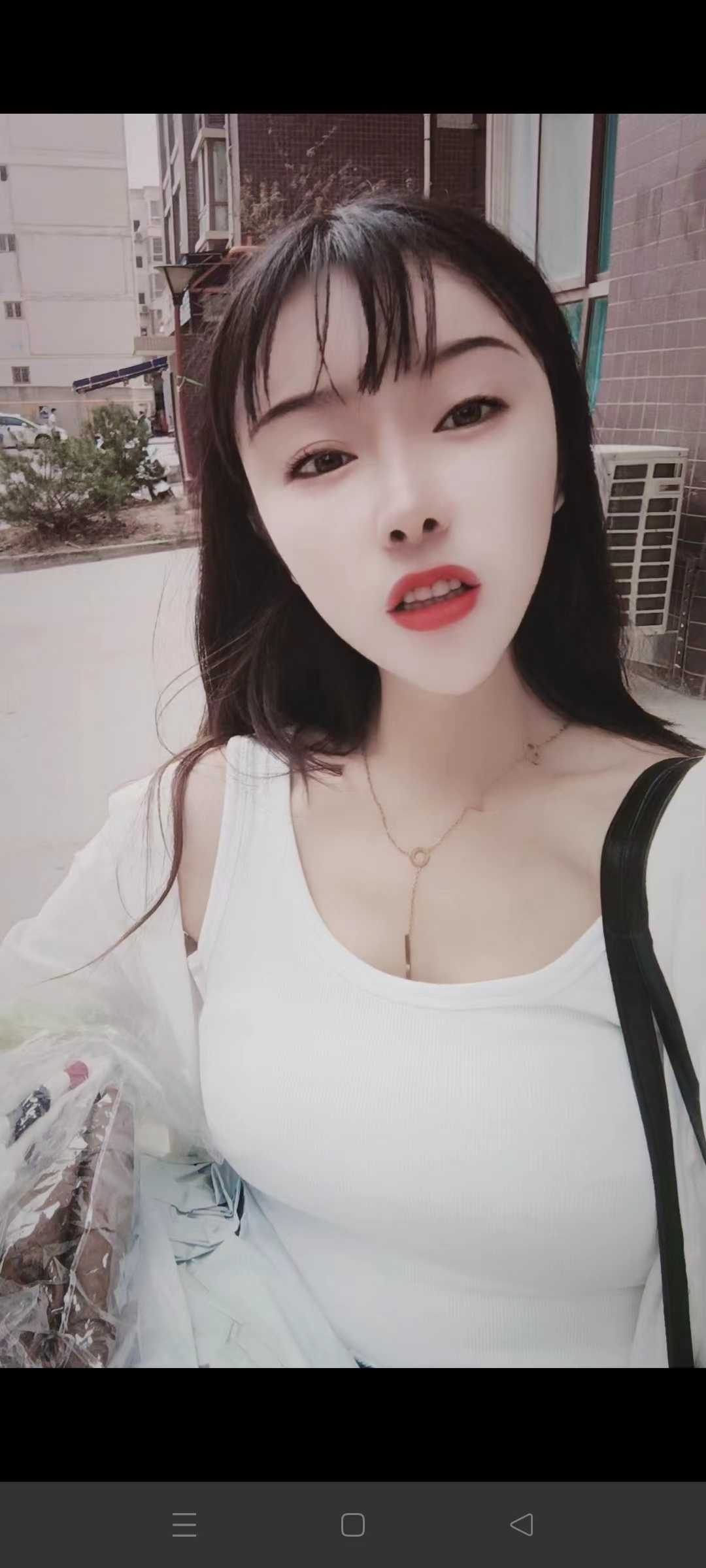 刚结婚的性感少妇，特色三通