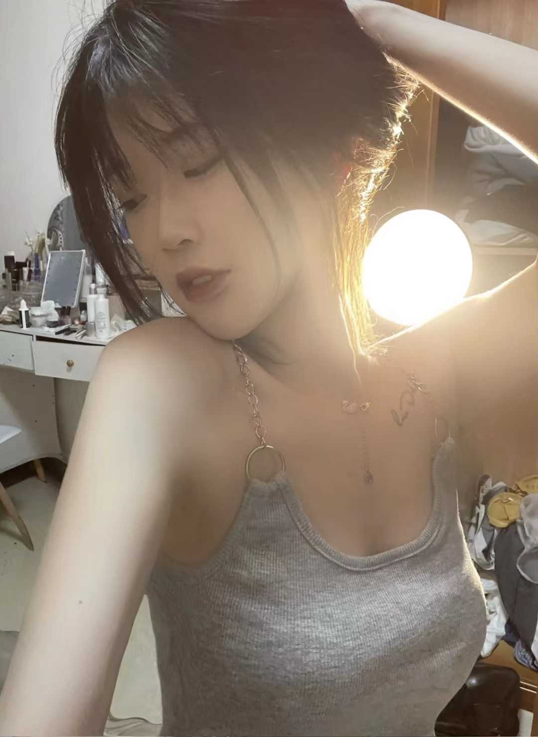 推特上加的 兼职小妹