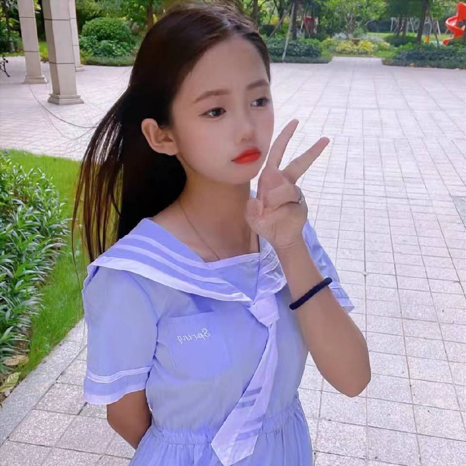 可爱的小美女，价格高