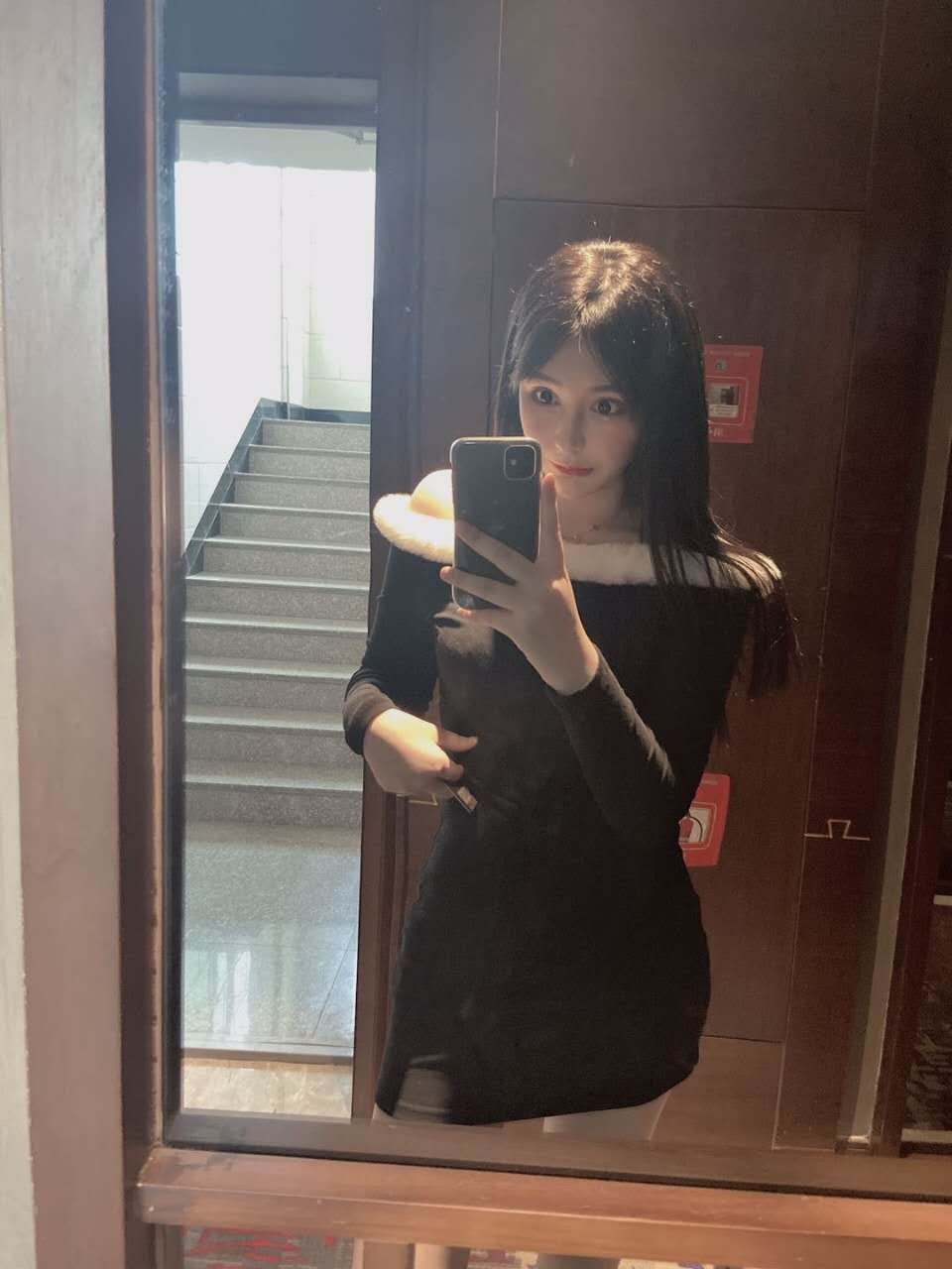 极品网红嫩模小姐姐