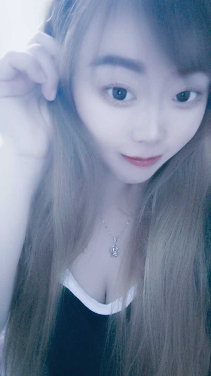 深圳龙华汇海广场极品兼职妹妹