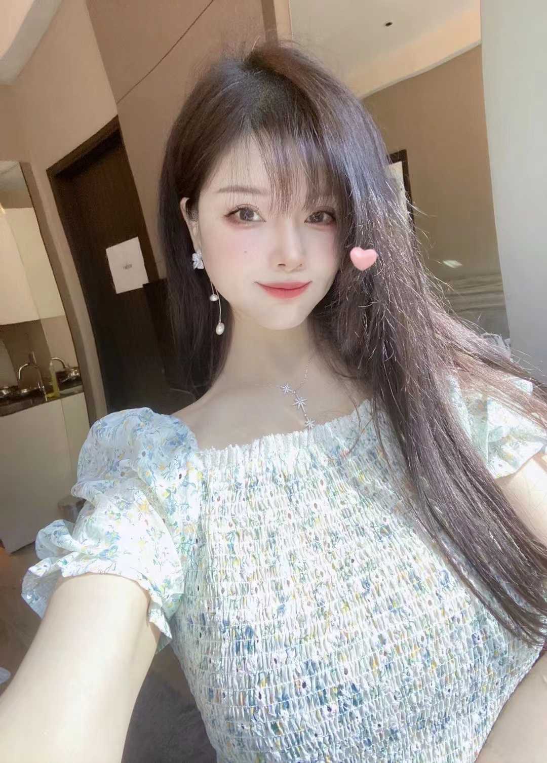 秦淮区童颜巨乳妞妞