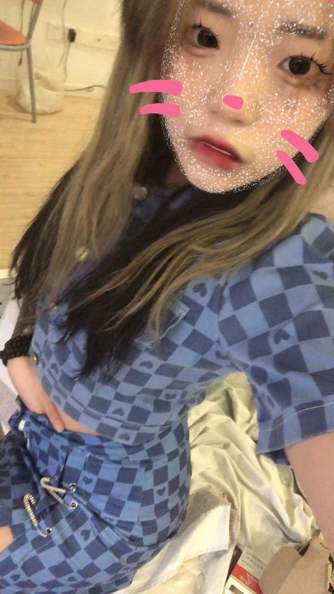 苏州的小哥哥想约的可以联系我