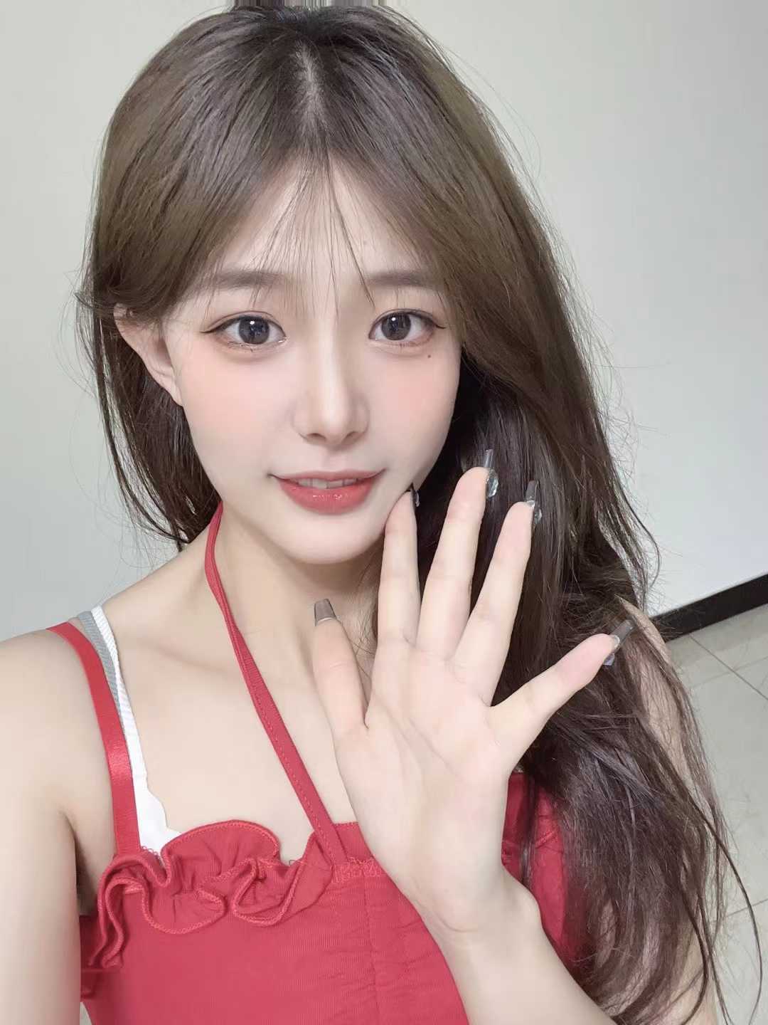 兼职楼凤，服务态度很好，mm漂亮